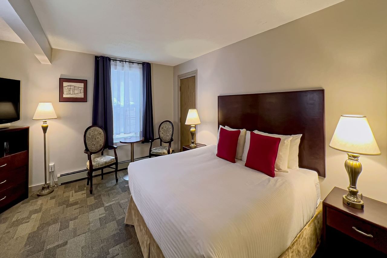 Guest room with large bed