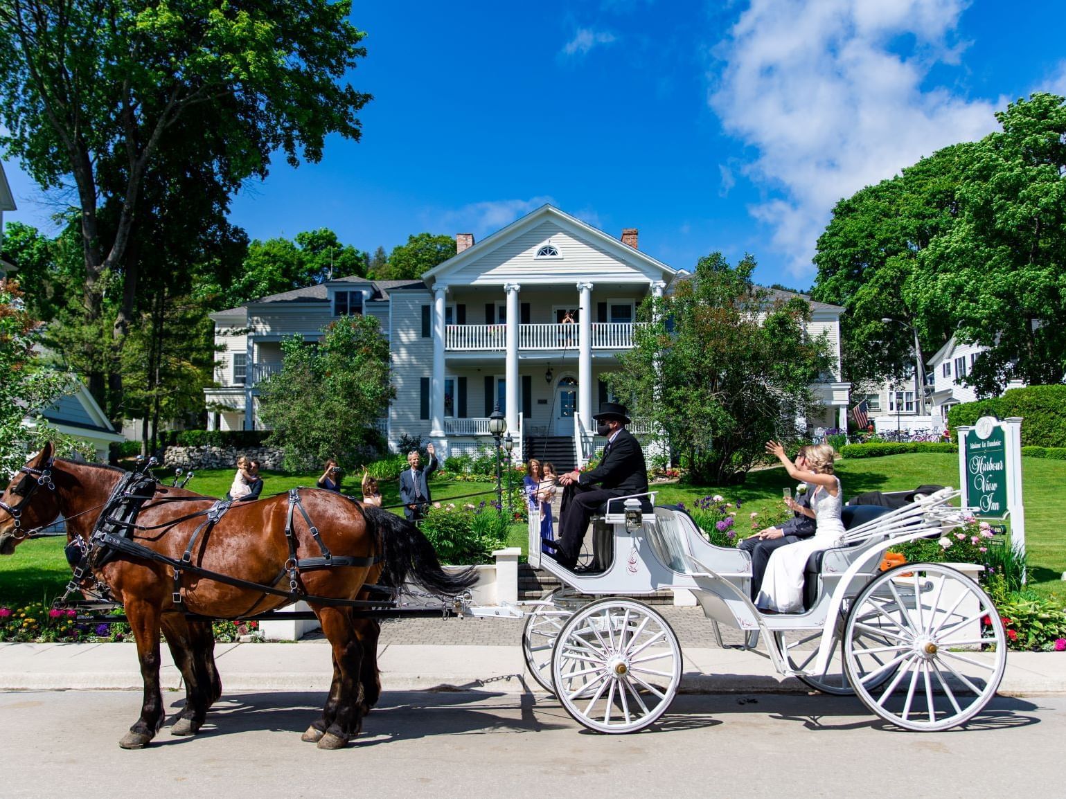 Wedding Carriage at Harbour View Inn