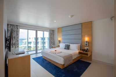 Deluxe Oceanfront Suite interior, The Morgan Resort Spa Village