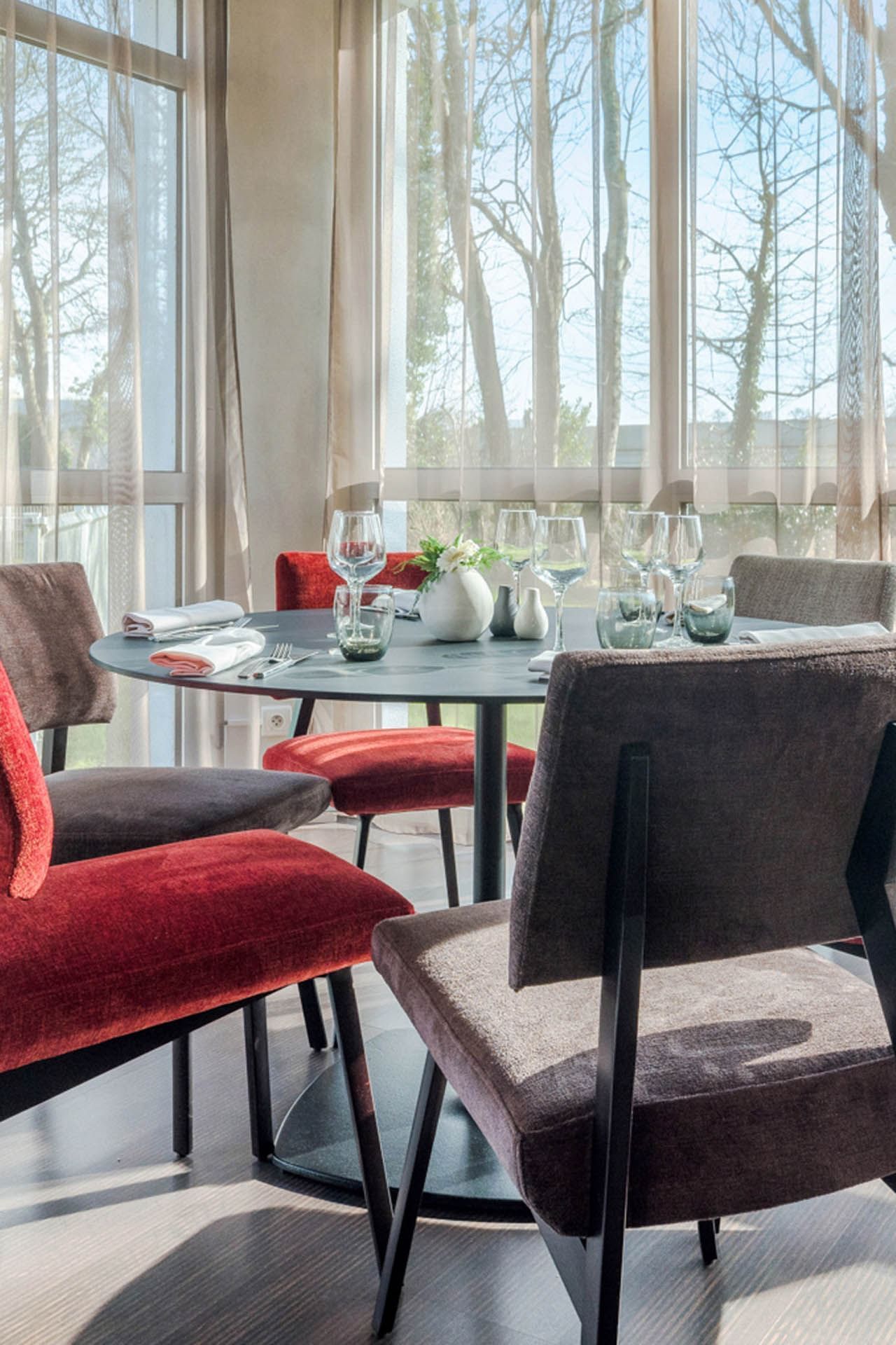 Configuration de table dans un restaurant à Oceania Quimper