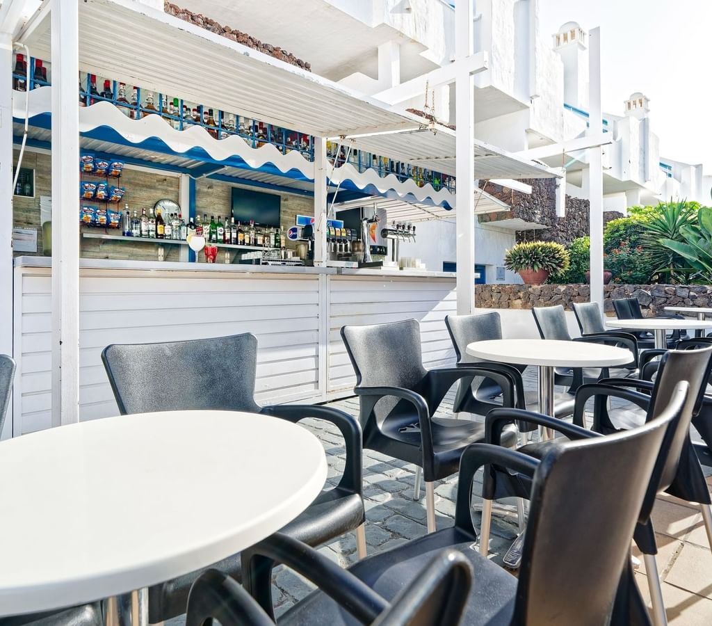 Bahía Pool Bar Bars & Restaurants in Costa Adeje