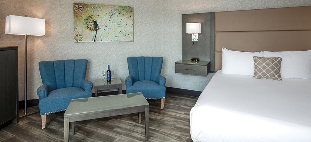 Premium King room at Coast Lonsdale Quay Hotel