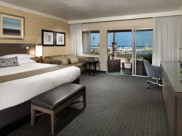 Coast Premium King with Harbor View