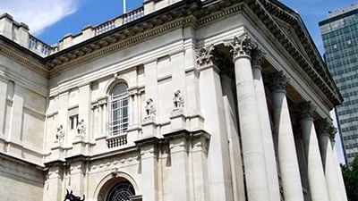 The-Londoner-Location-Local-Area-Trafalgar-Square-Tate-Britain