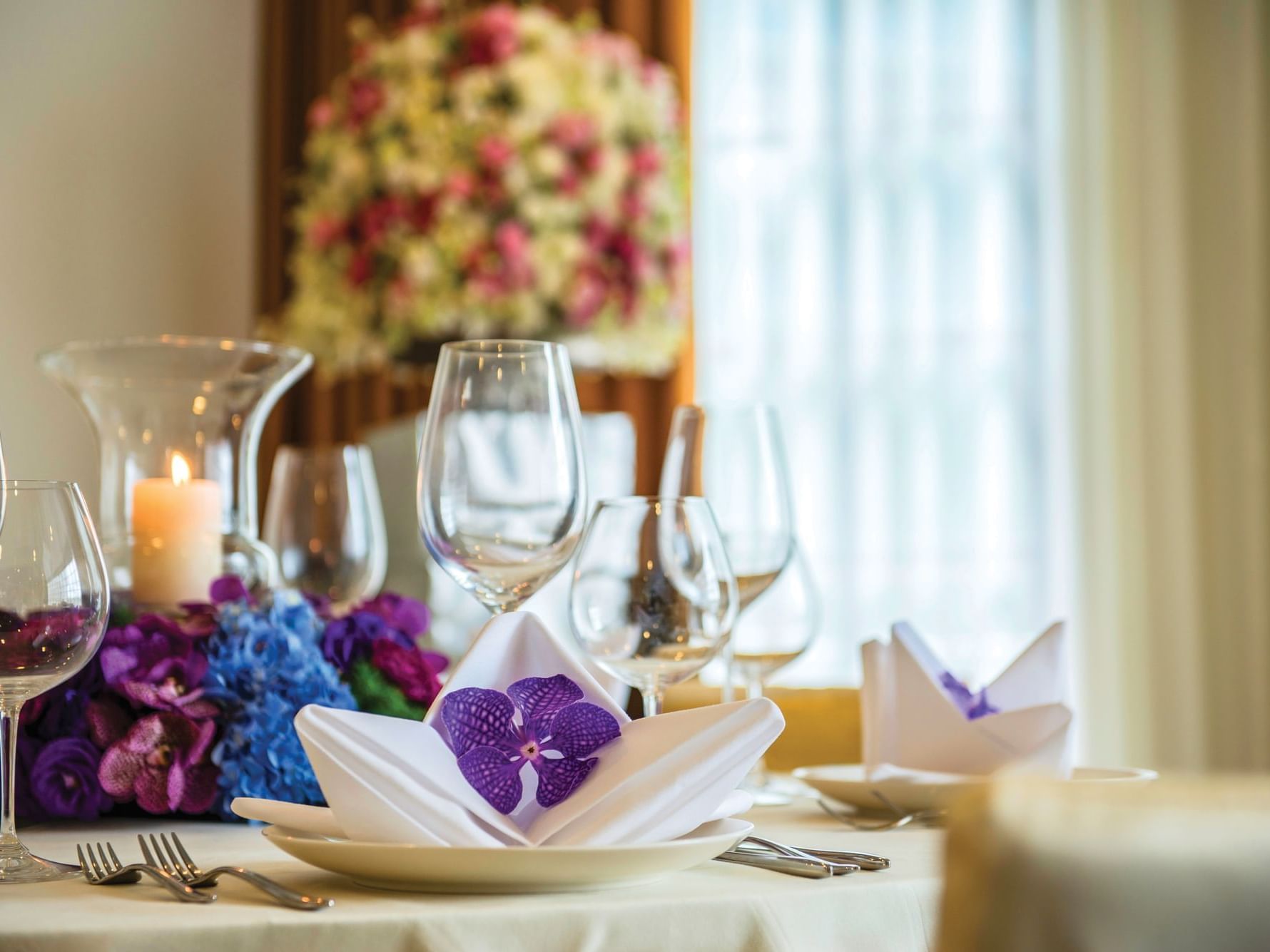 Close-up of banquet table deco at Chatrium Residence Sathon