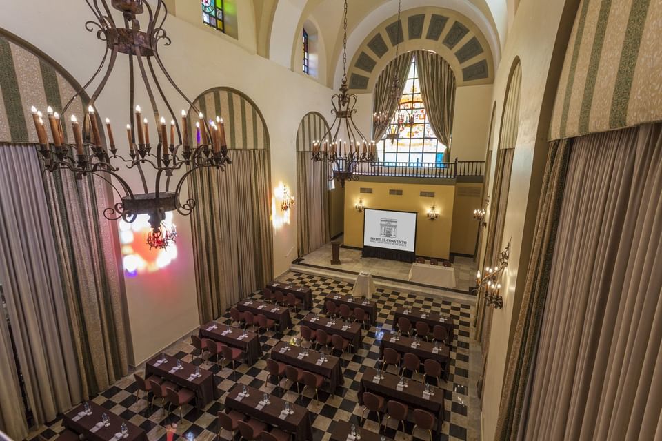 Low-angle view of a meeting room at Hotel El Convento