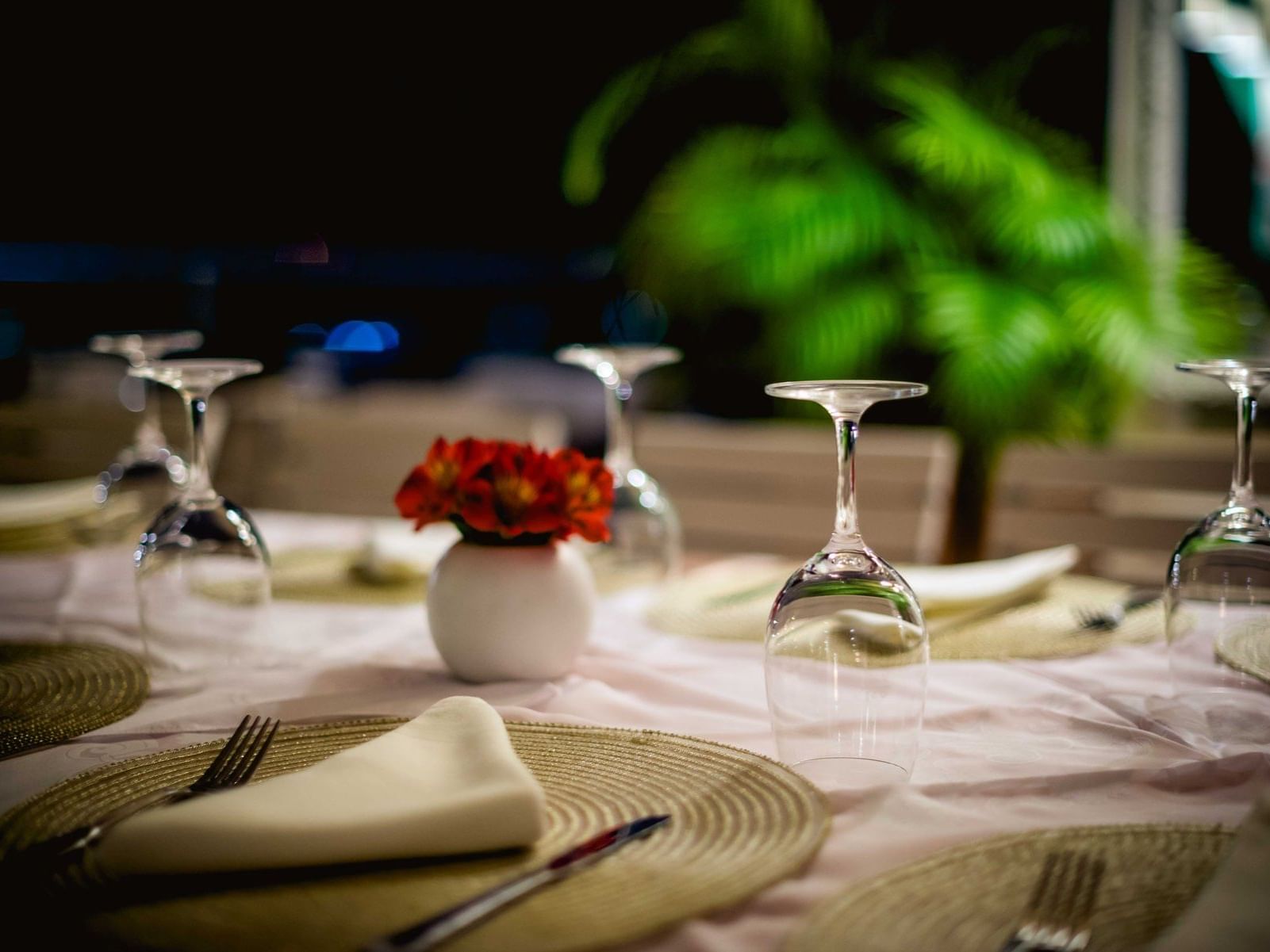 Dining table set-up in Acajou Restaurant at Hotel Montana Haiti