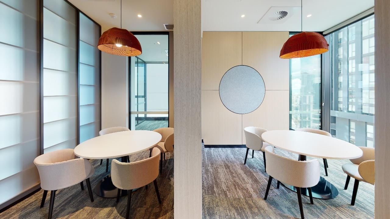 L27-Common-Area-Dining-Room