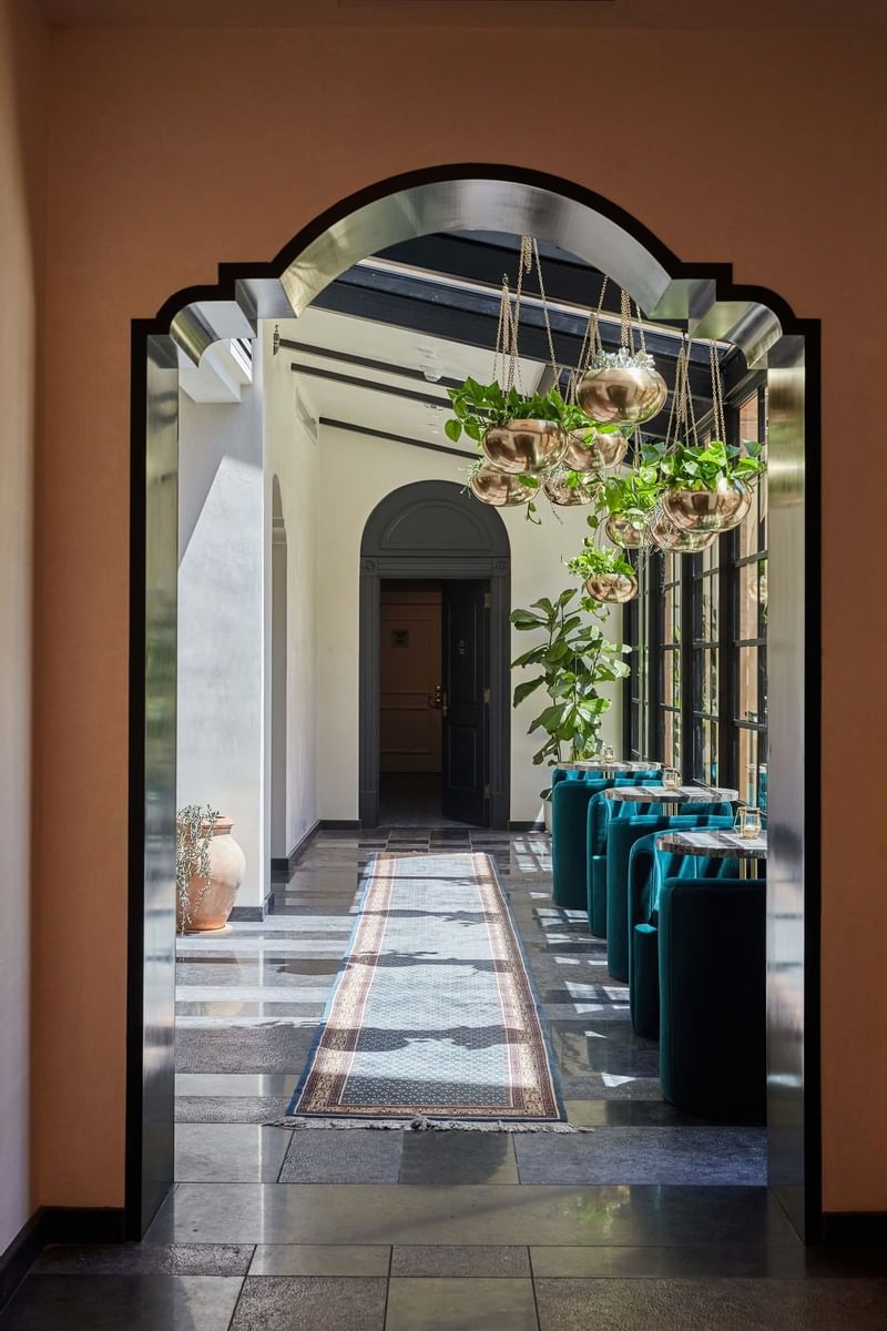 el Prado Palo Alto Interior Hallway