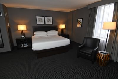 Parlor Suite King Bed