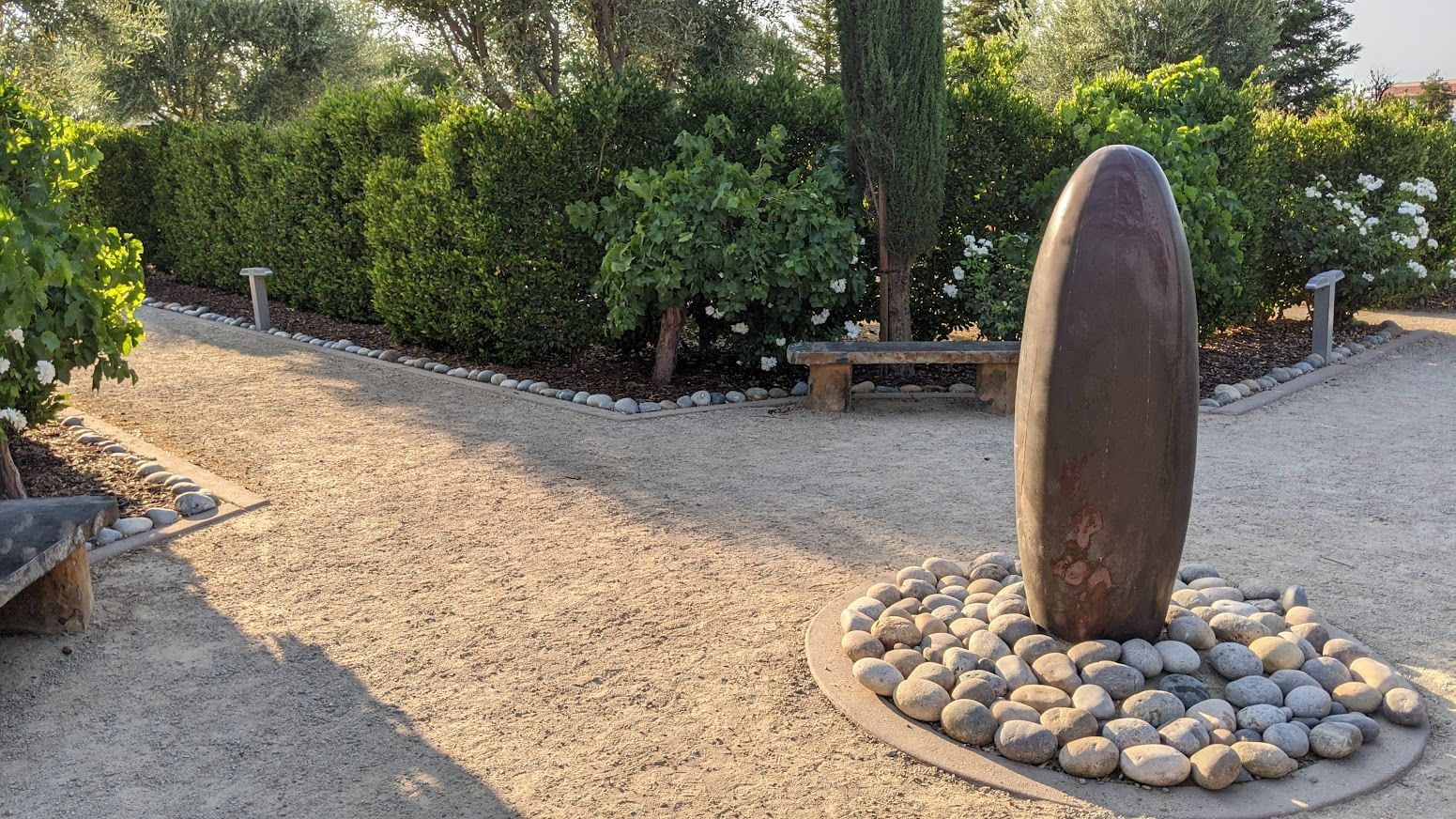 Lorem ipsum Sculture in the middle of garden