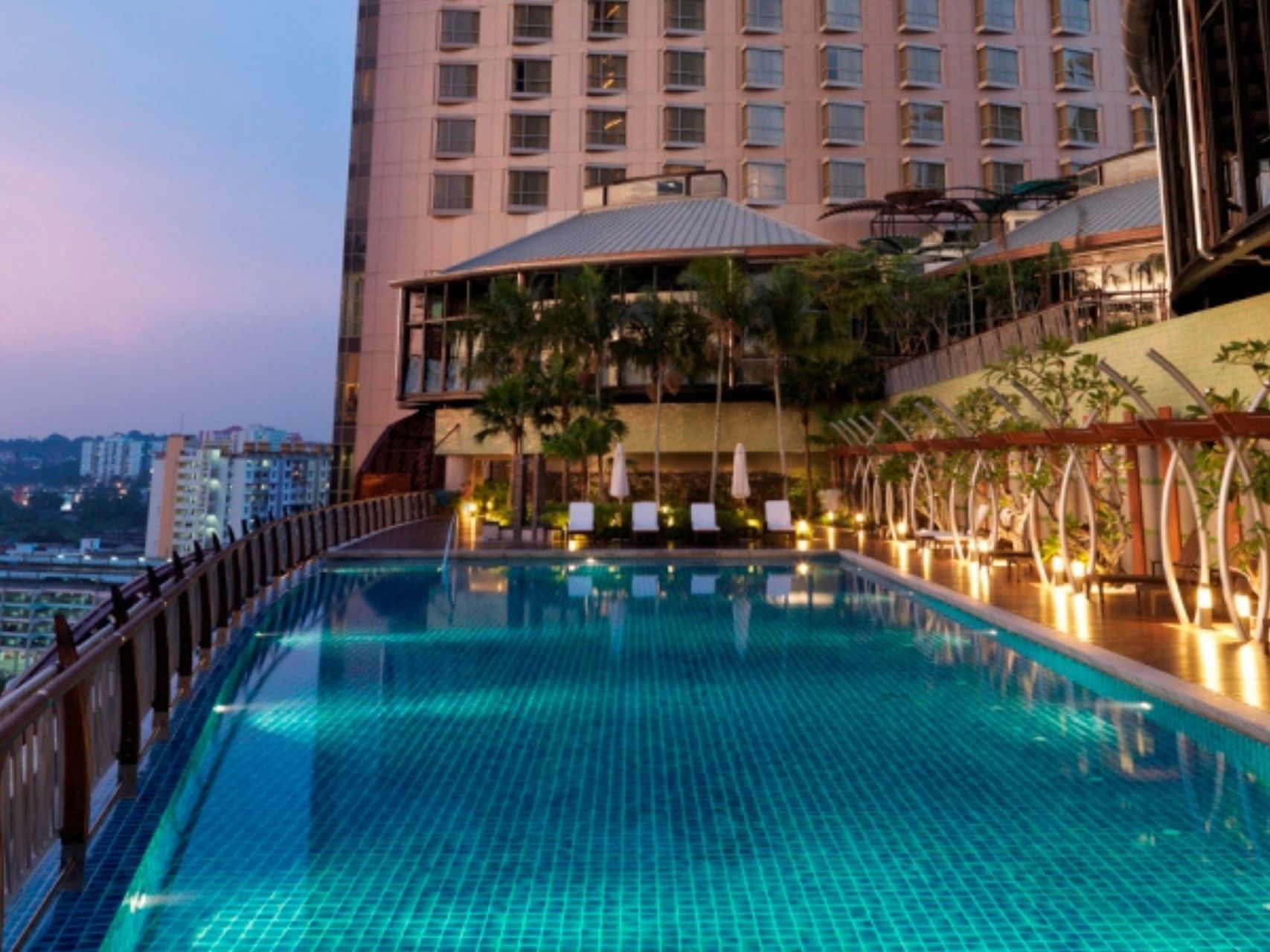 The splendid pool on the rooftop in Gardens hotels & residences