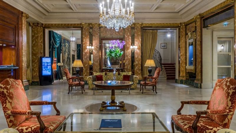 Interior view of lobby at Westminster Warwick Paris