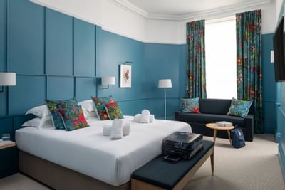 Super king bed in Family Room at The Goodenough Hotel in London