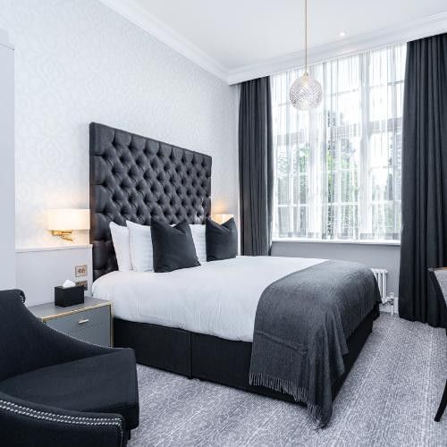 Hotel accommodation at Easthampstead Park one of the best Retirement Party Venues in Berkshire