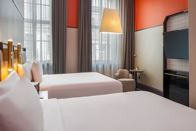 Closeup of Two Queen Beds at Pelham Hotel New Orleans