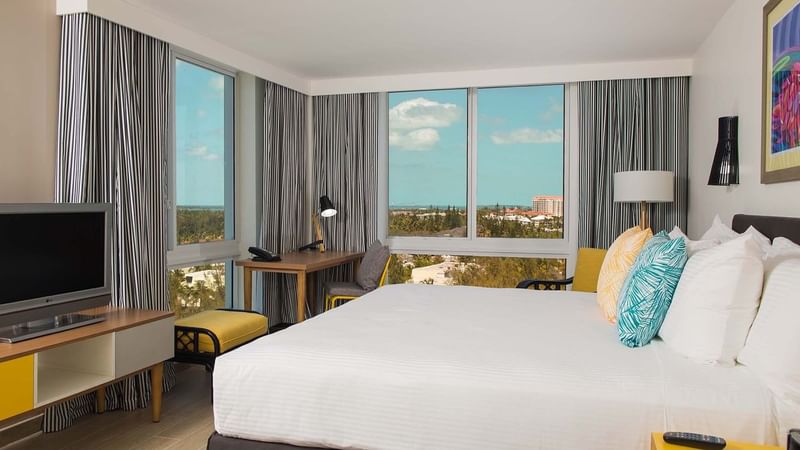 Water View King Bedded Room