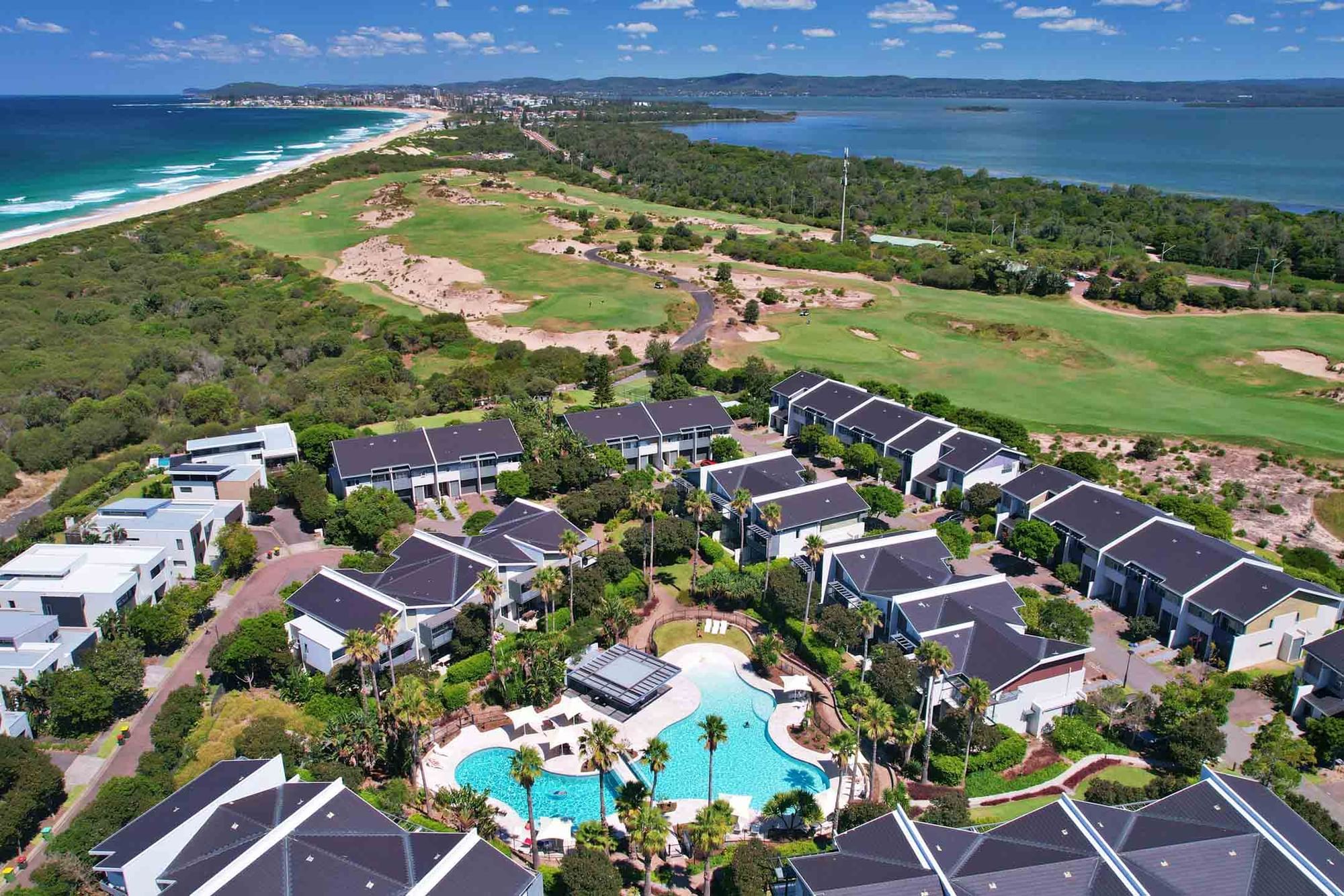 Aerial view of the Pullman Magenta Shores & surroundings