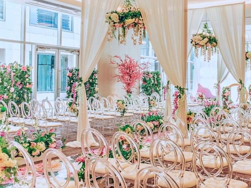 Luxury Wedding Venues In Vancouver Paradox Hotel Vancouver luxury-wedding-venues-in-vancouver-paradox-hotel-vancouver