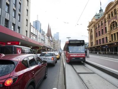 UniLodge on Flinders Exterior