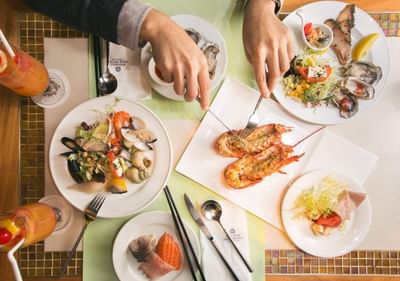 The Park café at Park Hotel Hong Kong offers an extensive selection of appetizing dishes and desserts