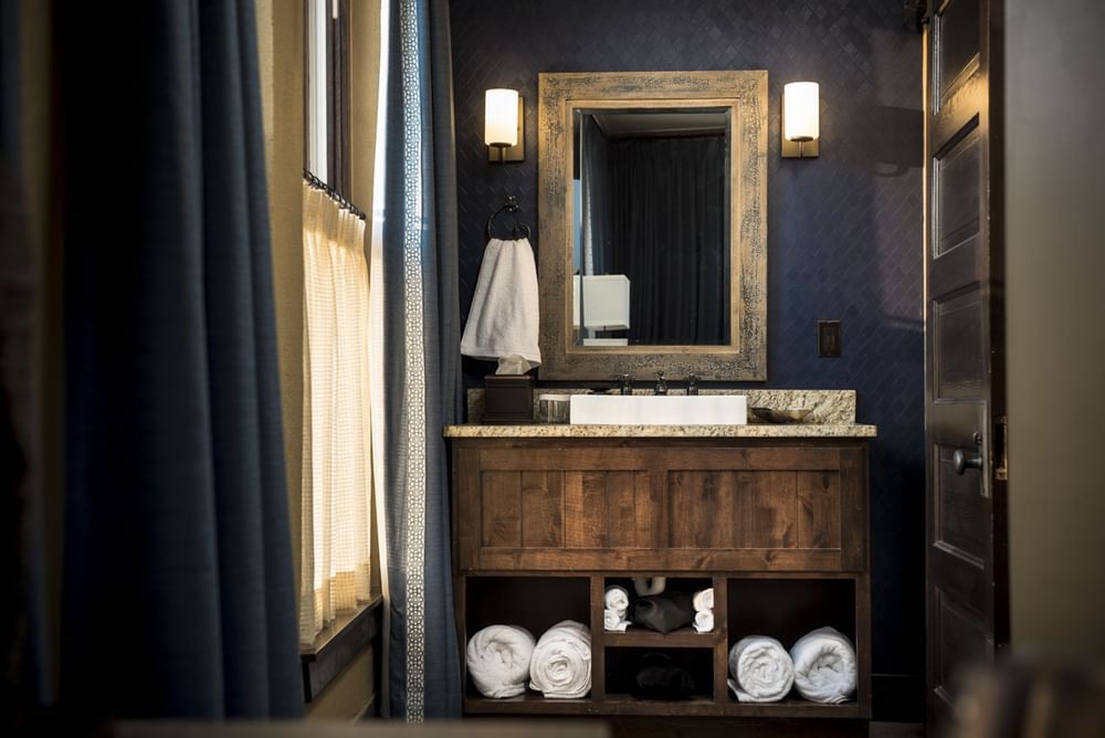 Amenities set for the bathroom at 	The Frontier Hotel Pawhuska