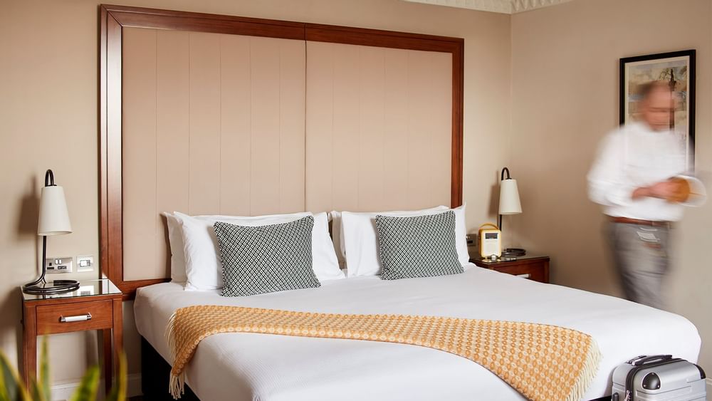 Superior Room The Clermont, Charing Cross Hotel