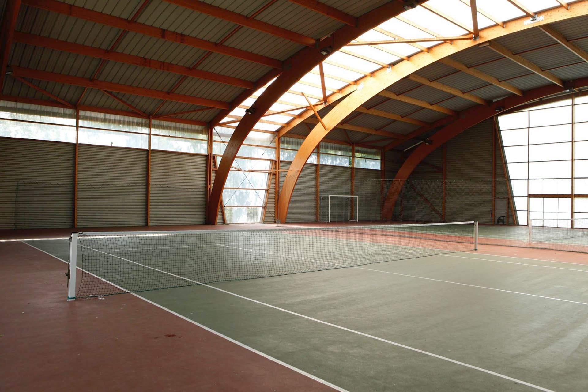 Tennis at Forges Hotel in Forges-les-Eaux, France