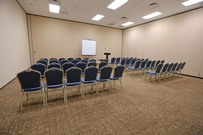 Music Road Resort Convention Center - Theater setup in the Guitar room