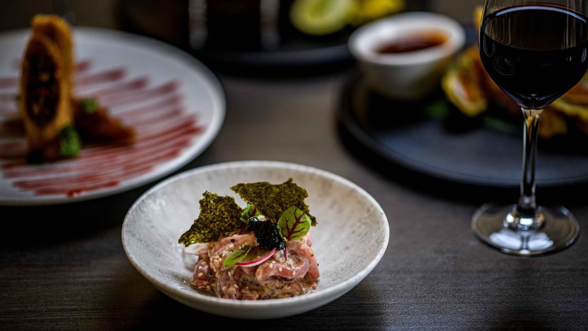 The Ternary Dishes