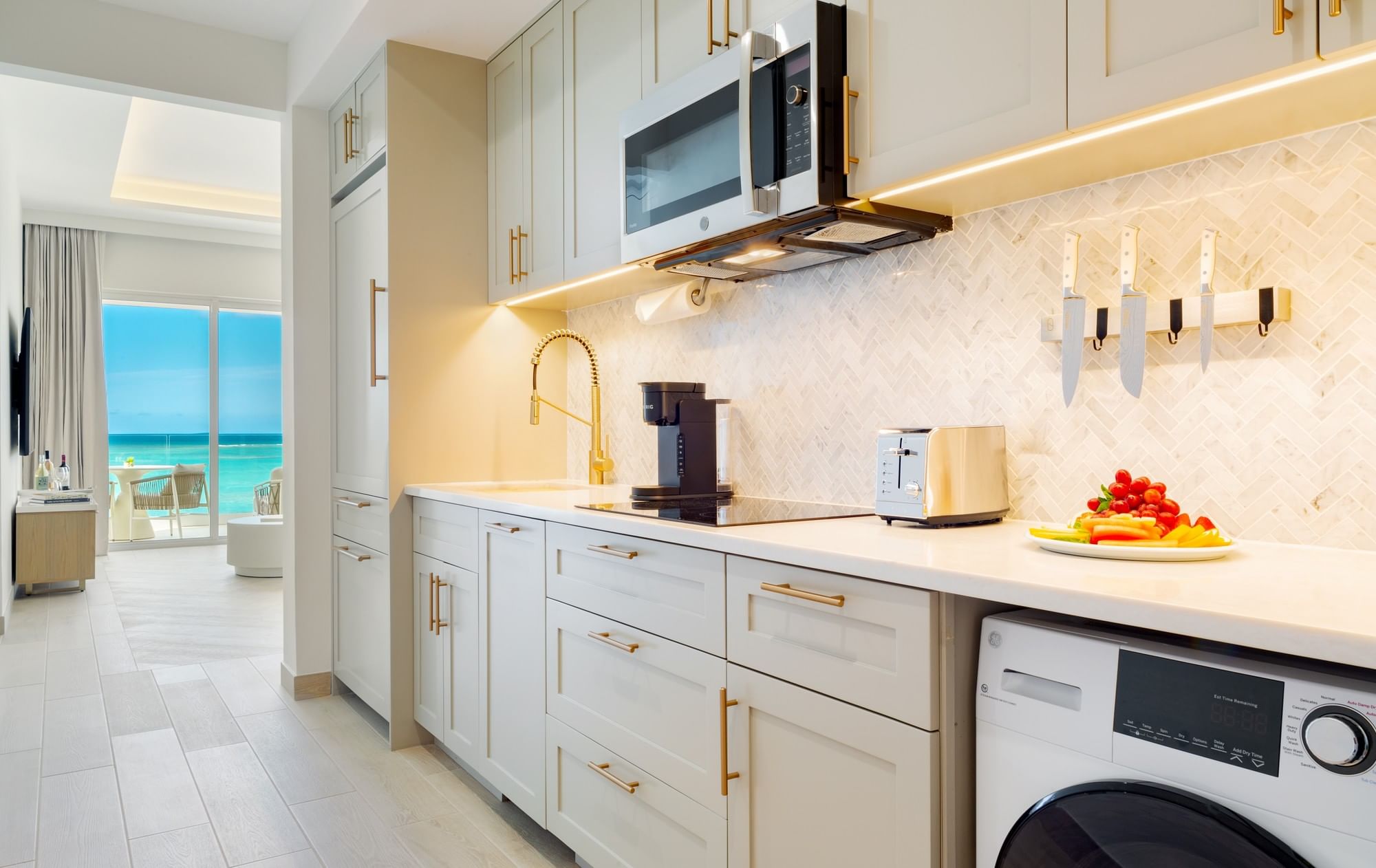 Beachfront Suite Chef-inspired Kitchen