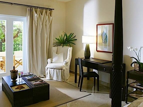 Workspace area in penthouse suite at Casa Colonial Beach & Spa