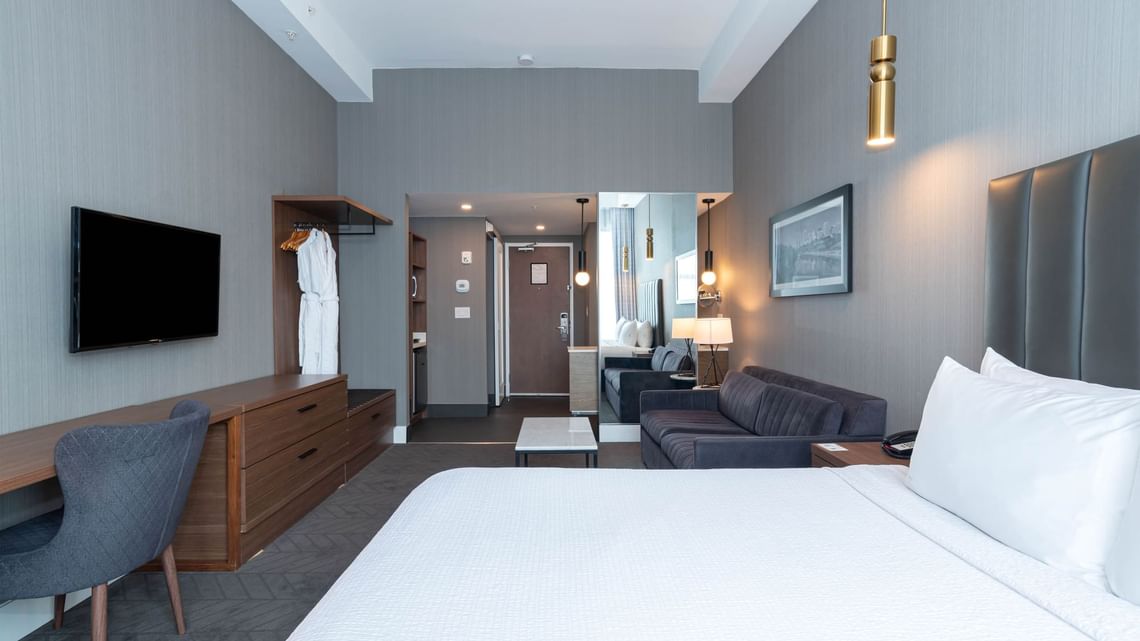 Standard Room, 1 King Bed, Sofa Bed, Euro Bathroom Sandman Sherwood Park Rooms & Suites