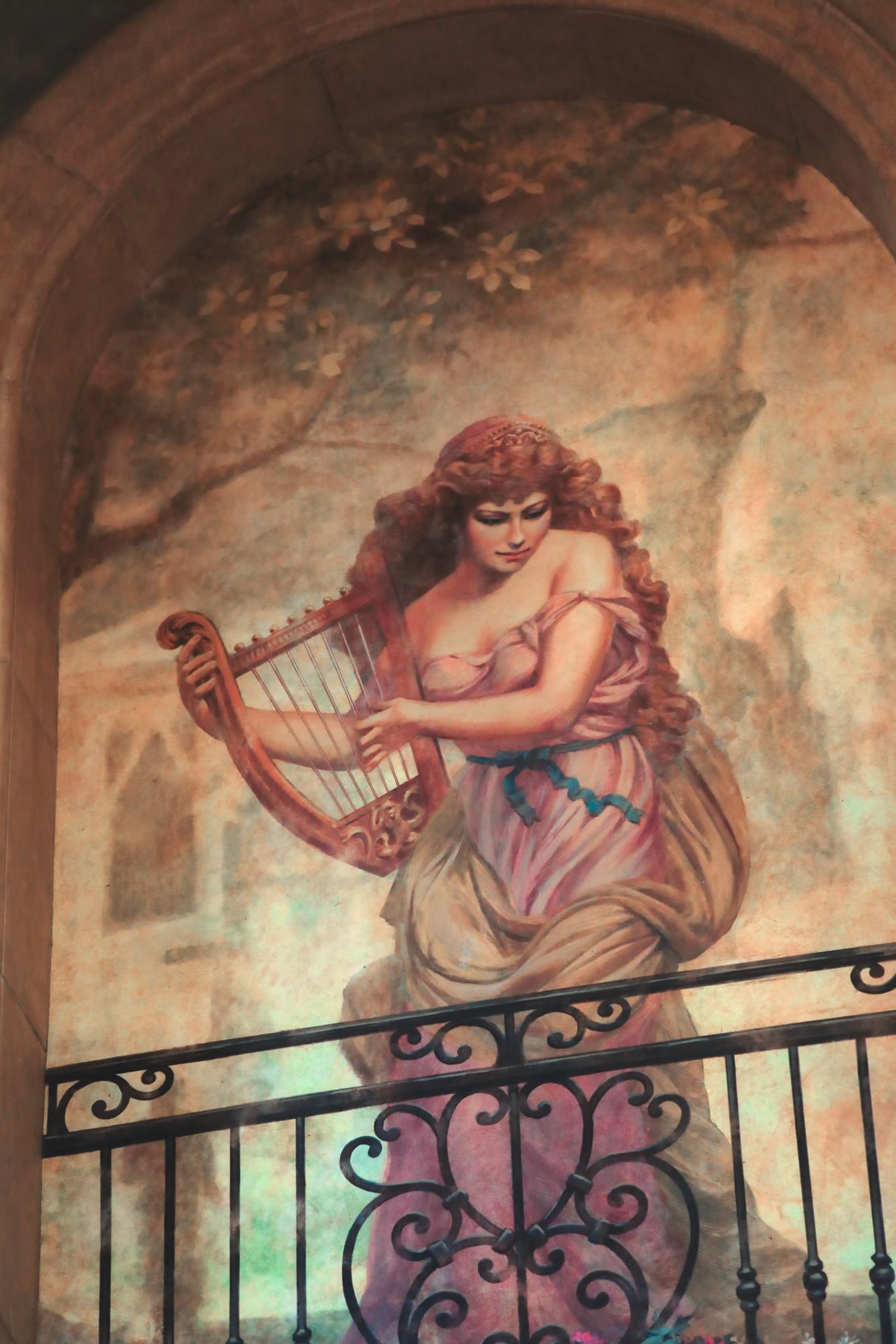 Lorem ipsum Want painted with mural of woman