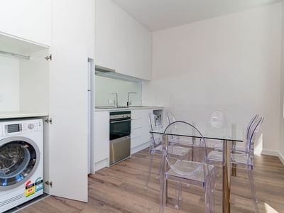 Student Living Thomas House Adelaide_Washing Machine, Kitchen & Dining