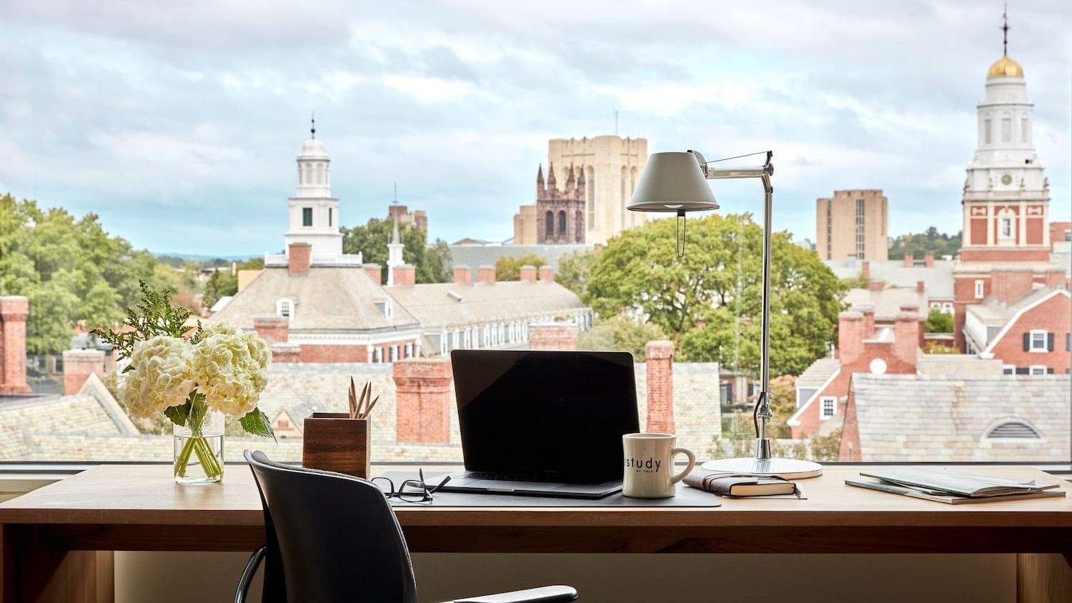 Study Suite - Campus View - Study at Yale