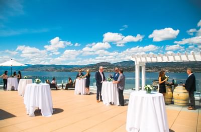Bar area at a wedding in the Patio at Manteo Resort Waterfront