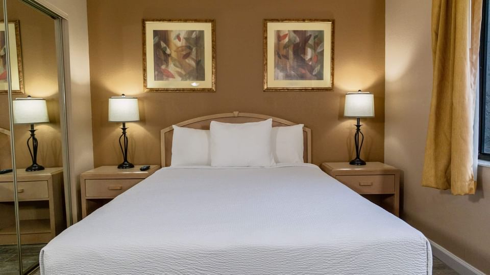 Guest Bed of Two Bedroom suite at Legacy Vacation Resorts