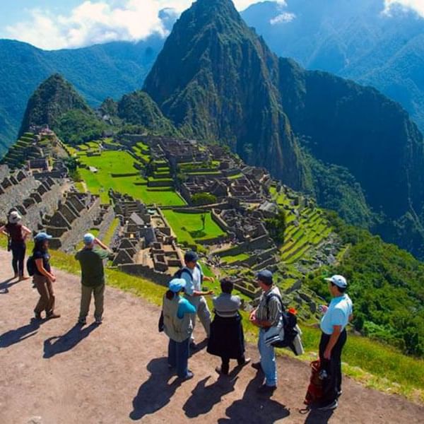 Machu Picchu el destino perfecto para el turista millennial 