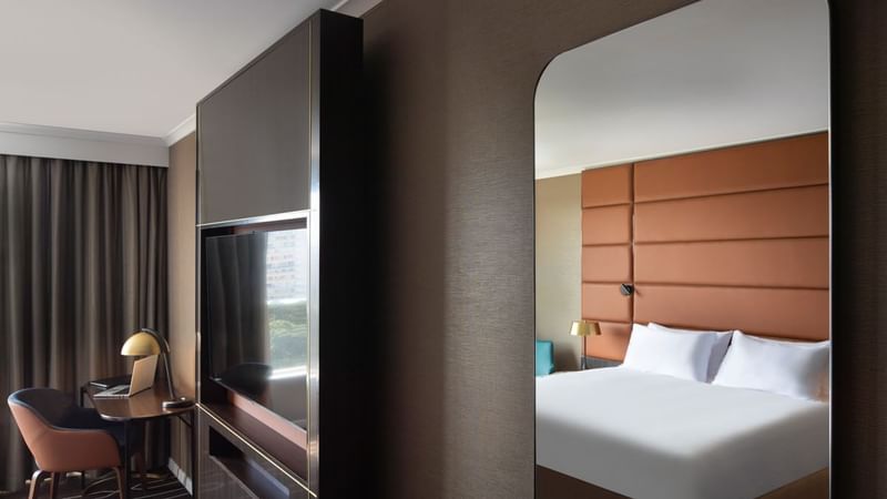 Rooms and Suites at Mercure Sydney Parramatta
