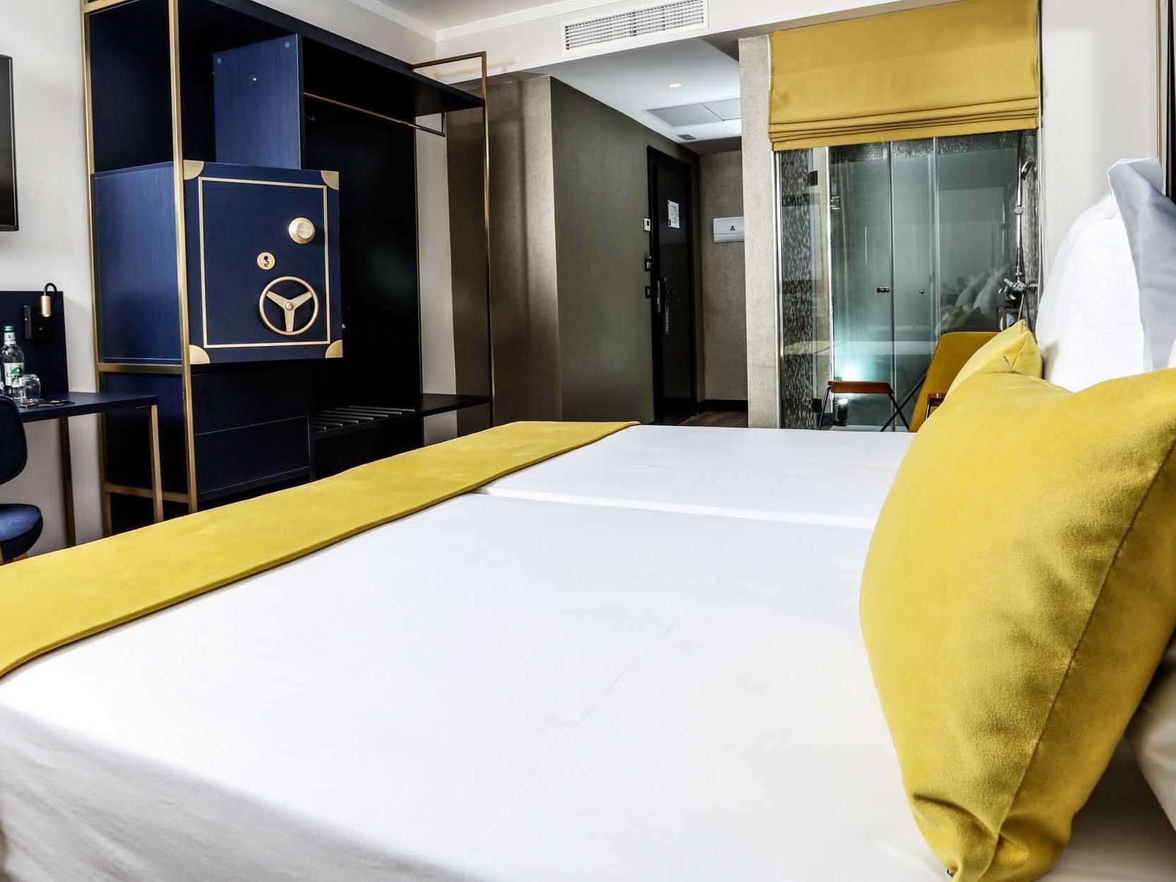 Habitación Deluxe Twin en hotel Design Plus Bex