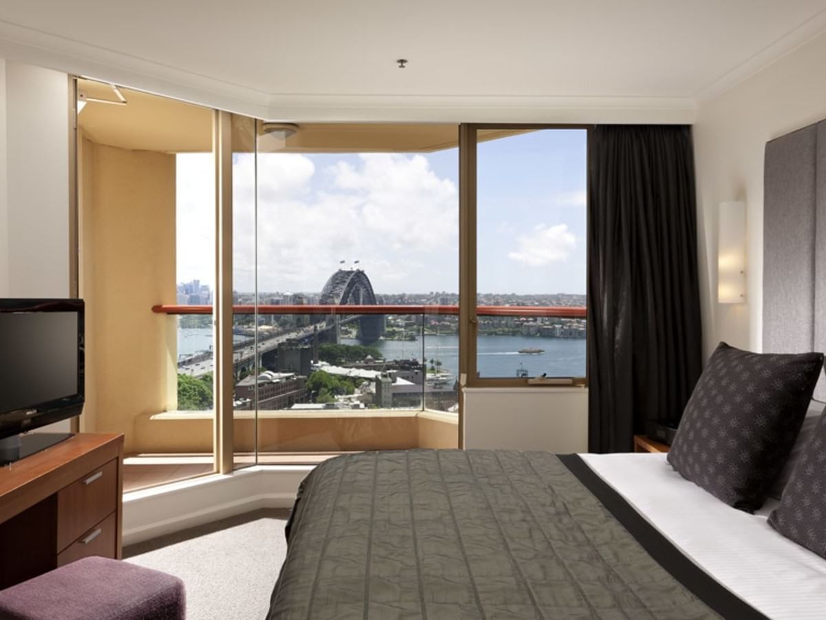 1 bedroom harbour view suite at Sebel Quay West Suites Sydney