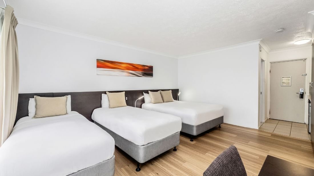 Family Room with a Queen and two Single beds is the  ideal accommodation for your Townsville family vacation, th