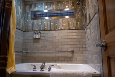 Interior of a room with 2 bunk beds at Sleeping Lady Mountain