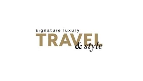 The Logo of Signature Luxury Travel & Style used at The Londoner Hotel