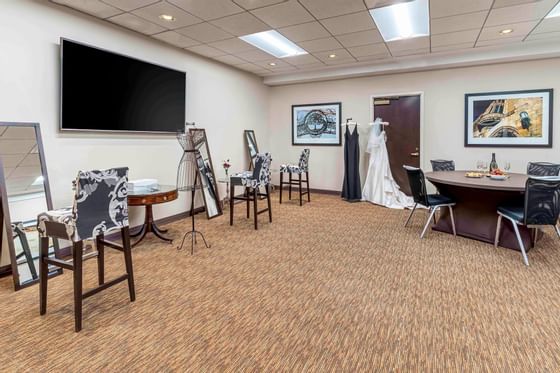 Empty Event Hall at New Haven Hotel