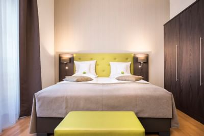 Doublebed in Superior Room in Hotel Collegium Leoninum, Bonn
