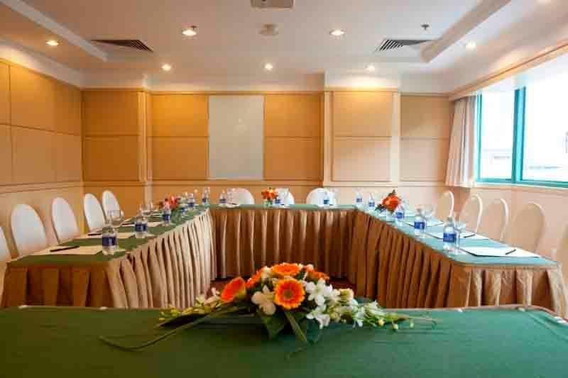 U-shaped table arrangement in Orchid Meeting Room at Sunway Hotel Hanoi