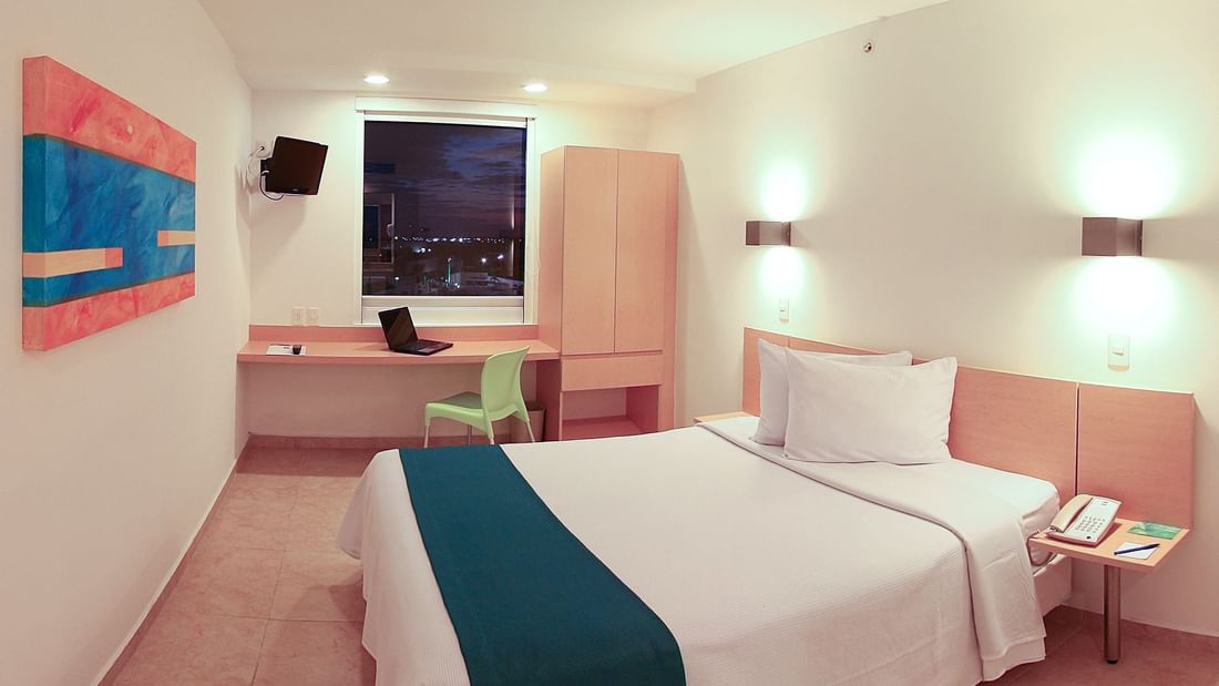 Superior One Queen Room with a Working Area at One Hotels