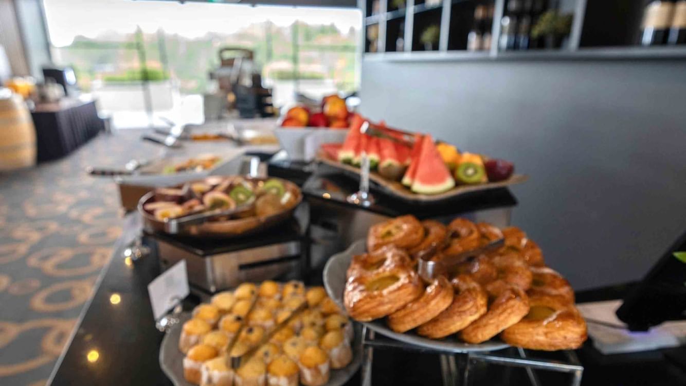 Beautiful buffet breakfast at karinyas restaurant